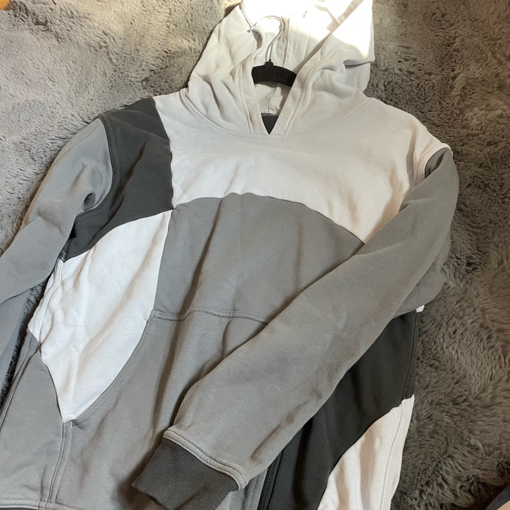 LULULEMON